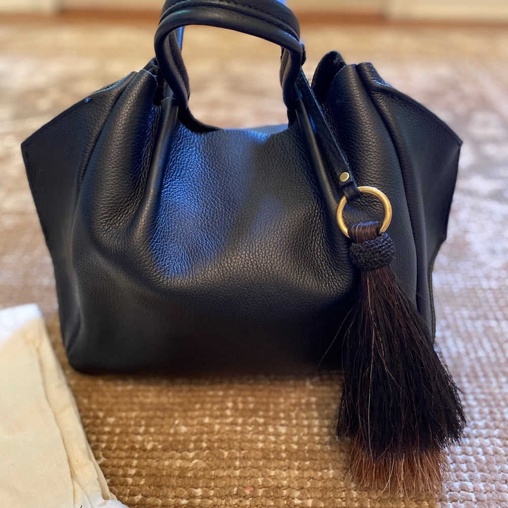 COPY - Oliveve Zoe Tote in Black Cowhide Pebbled Leather
